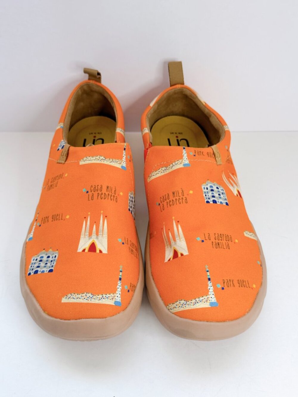Men’s Size 10 UIN Casa Mila La Pedrera Barcelona Art Slip-On Shoes Orange Canvas
